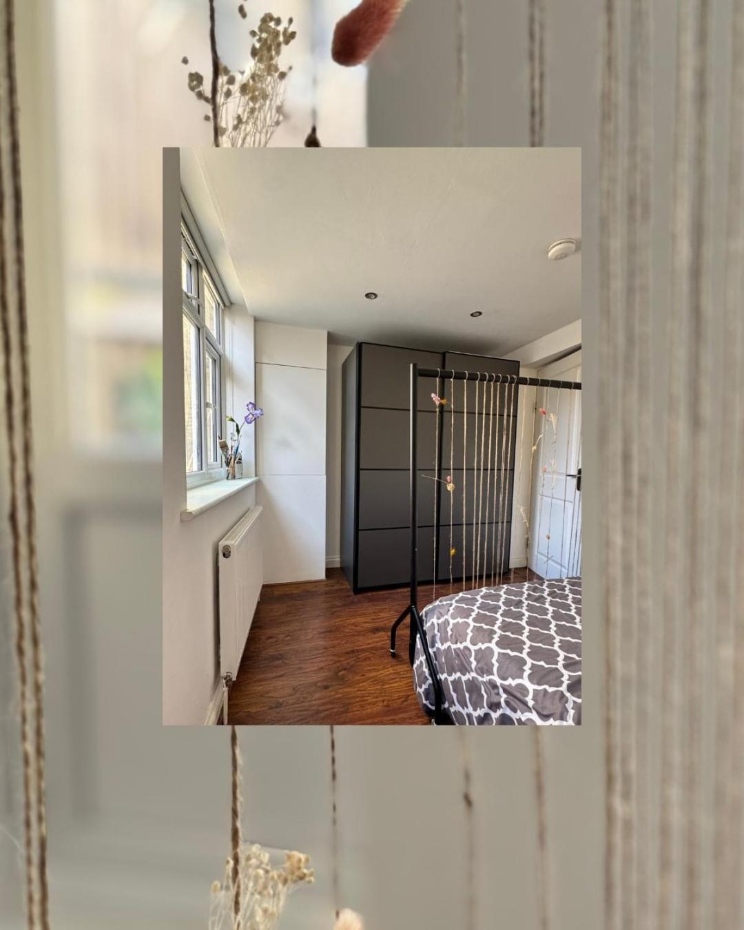 Apartment Terrace Flat, 10 Mins To The